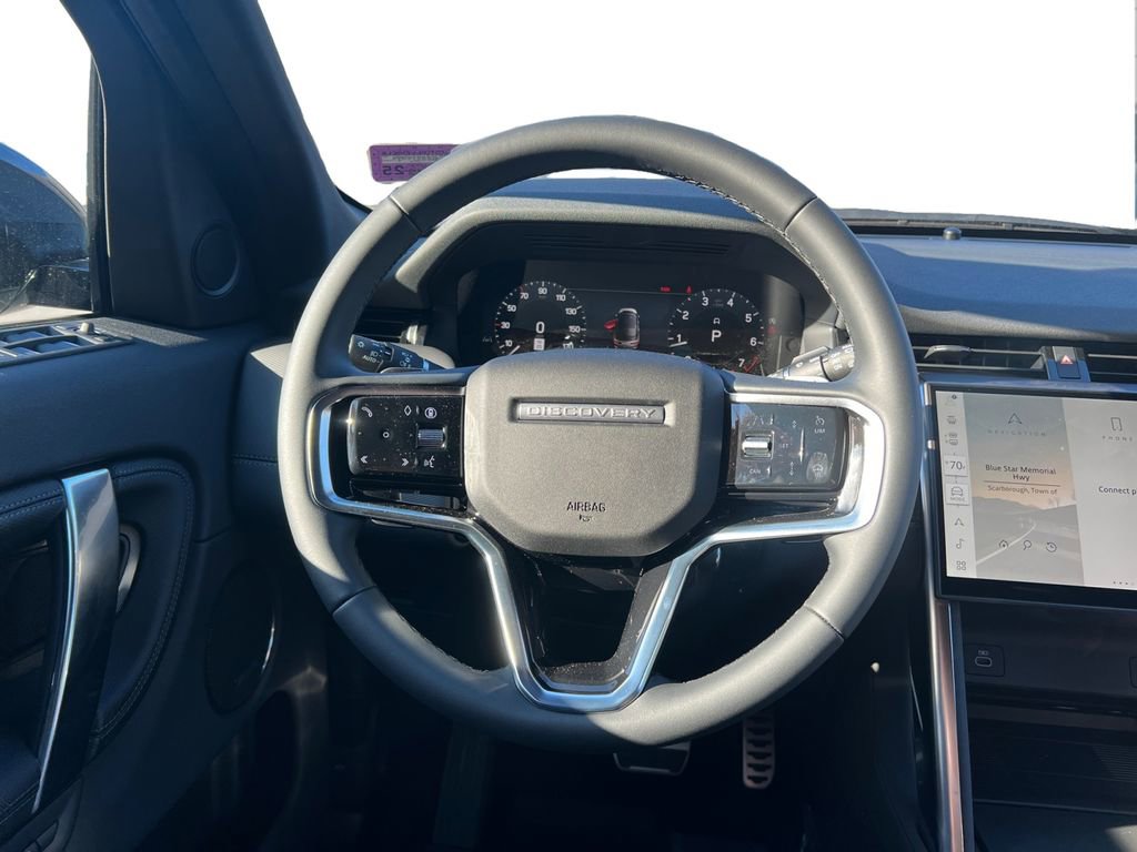 New 2025 Land Rover Discovery Sport Dynamic SE image 25