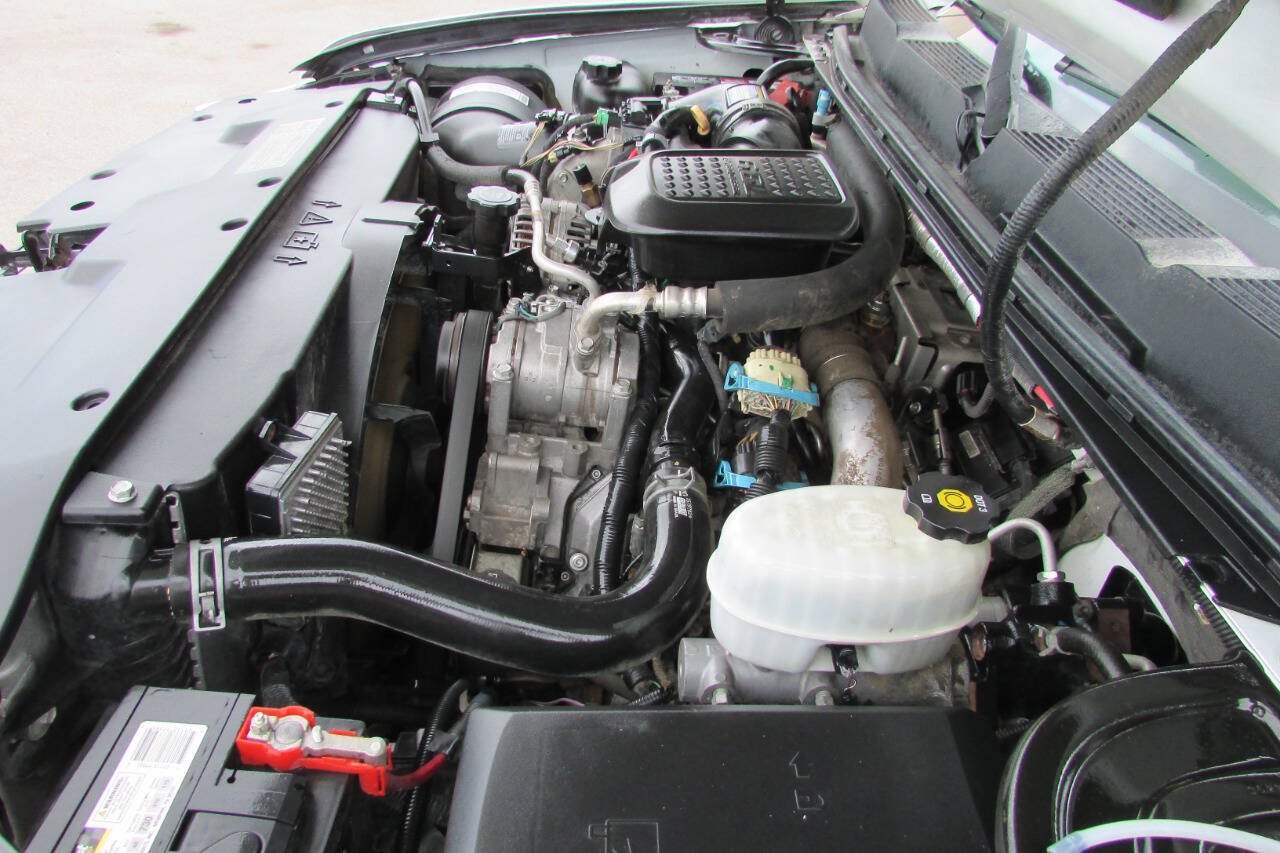 Used 2007 Chevrolet Silverado 2500 LT w/ 2LT Convenience Package AWD/4WD image 48