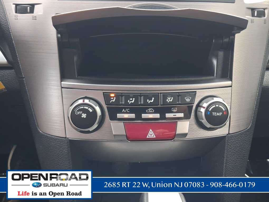 Used 2013 Subaru Outback 2.5i Premium w/ All-Weather Pkg AWD/4WD image 35