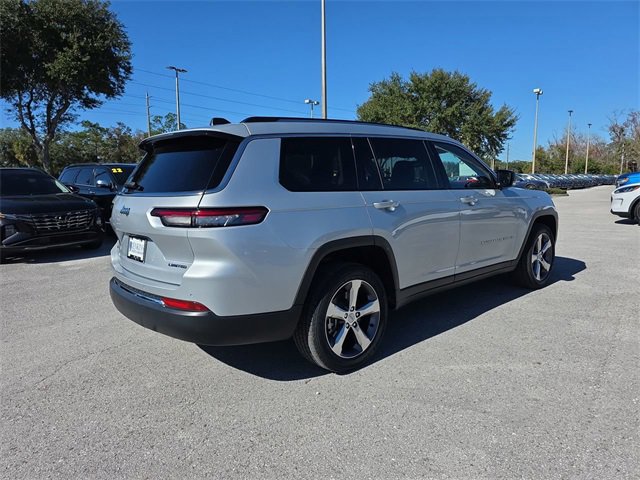 Used 2021 Jeep Grand Cherokee L Limited image 3