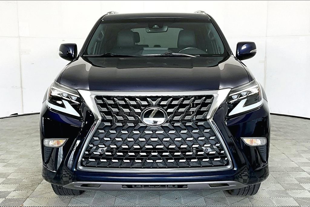 Used 2022 Lexus GX 460 image 3