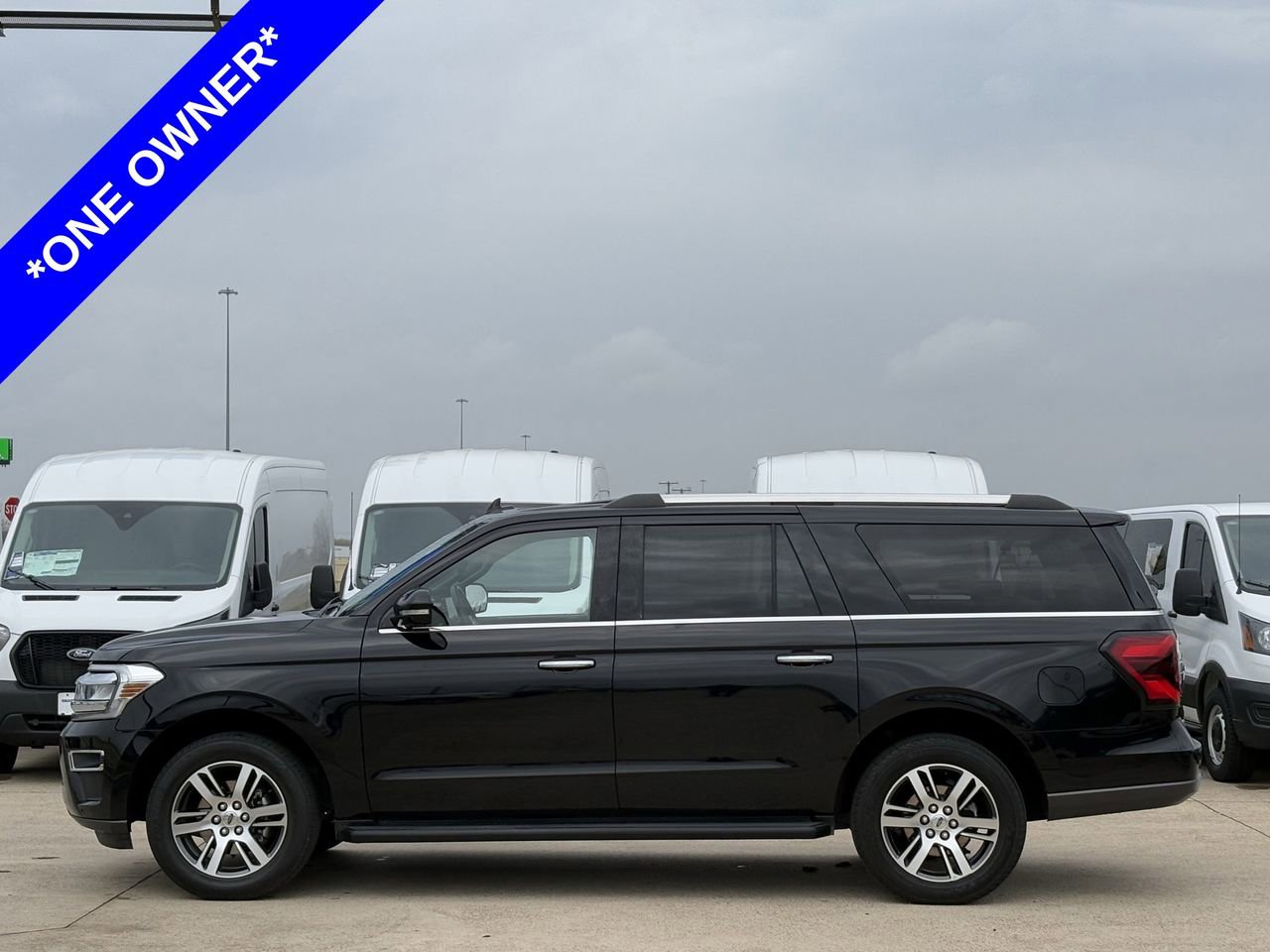 Certified 2024 Ford Expedition Max Limited image 3