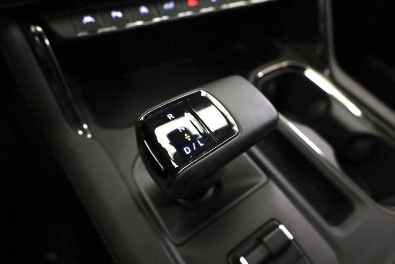 Used 2023 GMC Sierra 1500 AT4 w/ AT4 Premium Package image 23