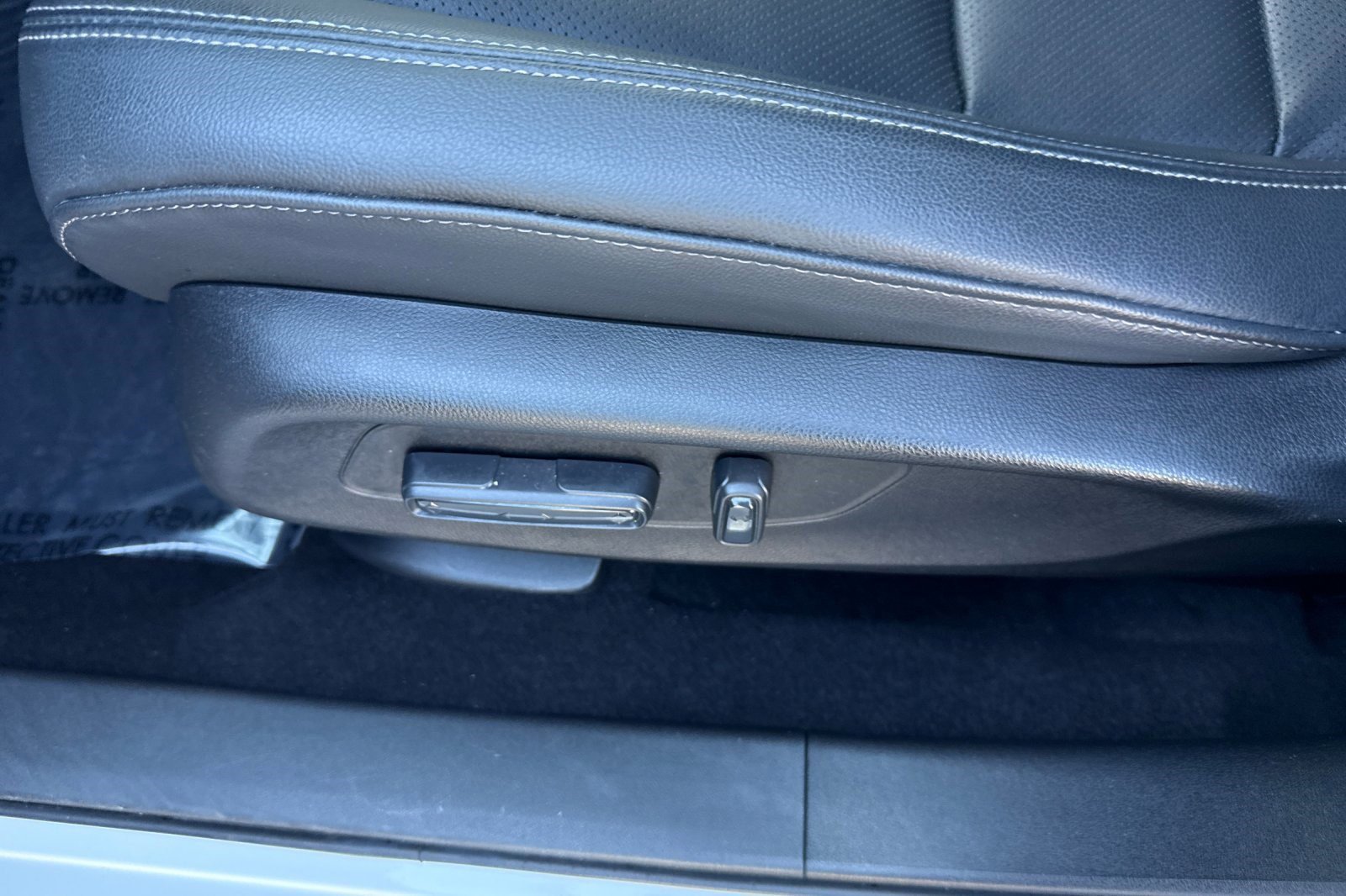 Certified 2024 Honda HR-V EX-L image 14