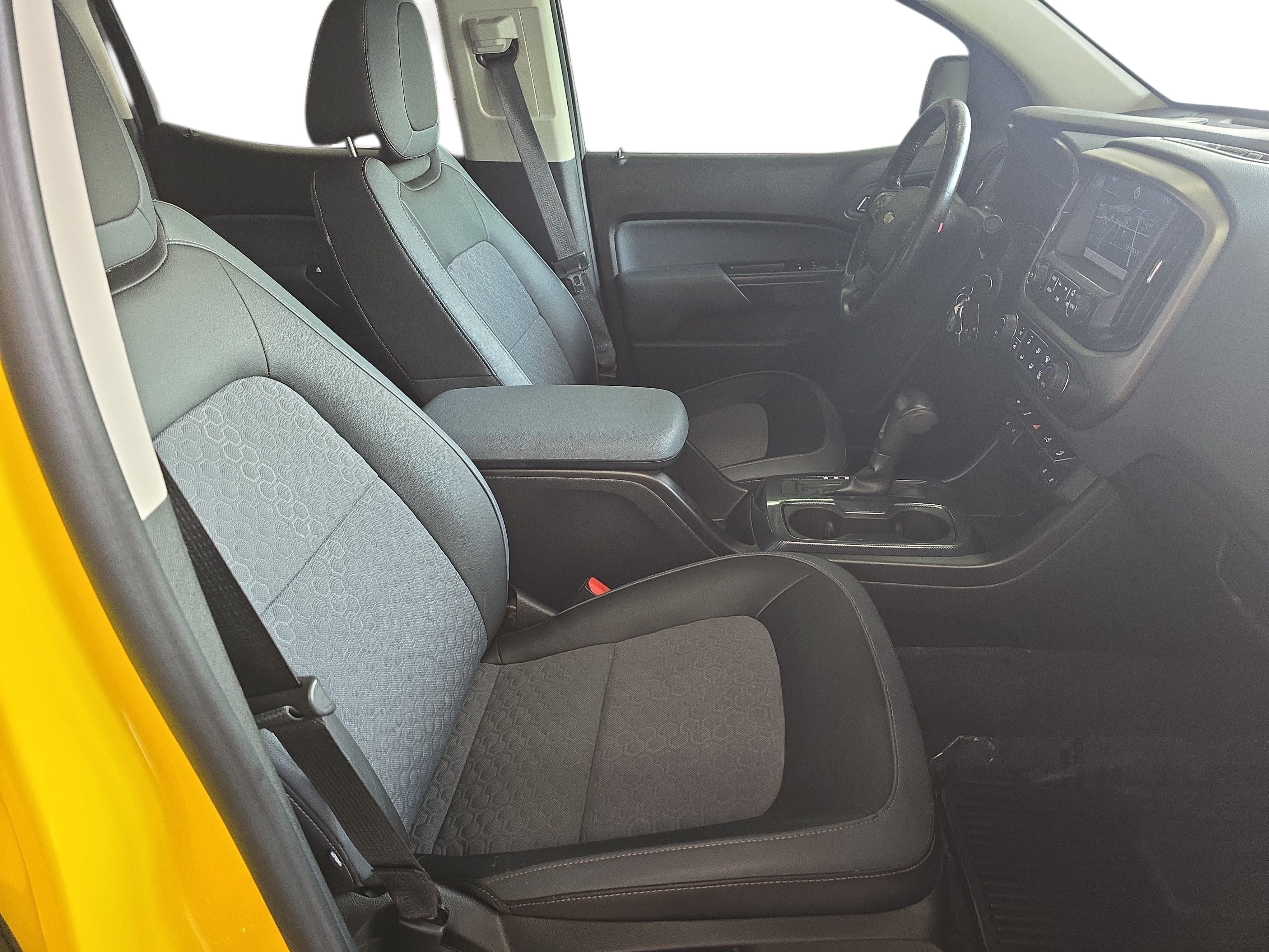 Used 2015 Chevrolet Colorado Z71 RWD image 9