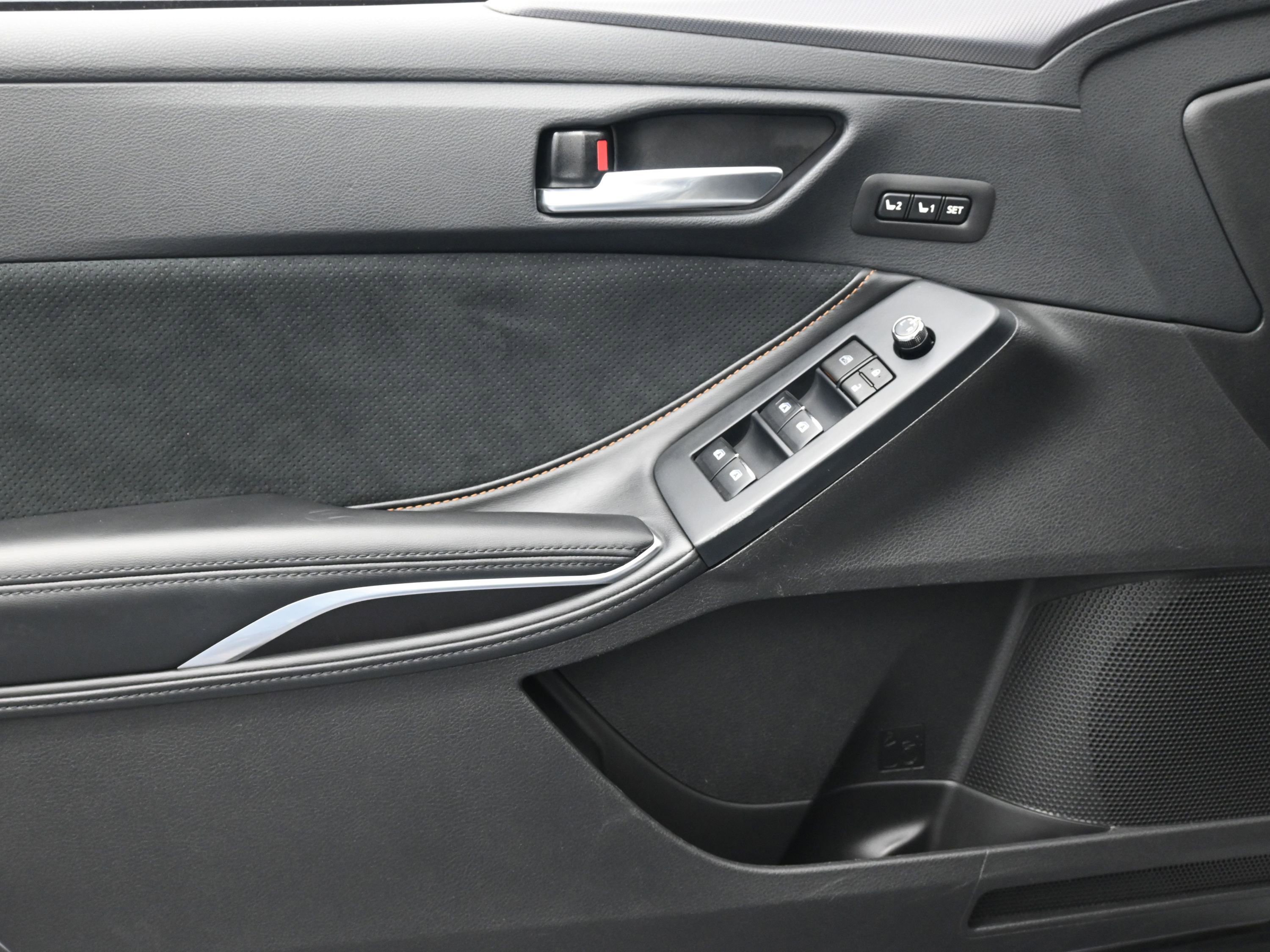 Used 2022 Toyota Avalon Touring image 19