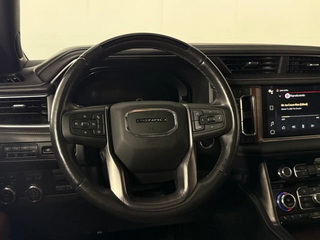 Used 2023 GMC Yukon Denali Ultimate AWD/4WD image 24