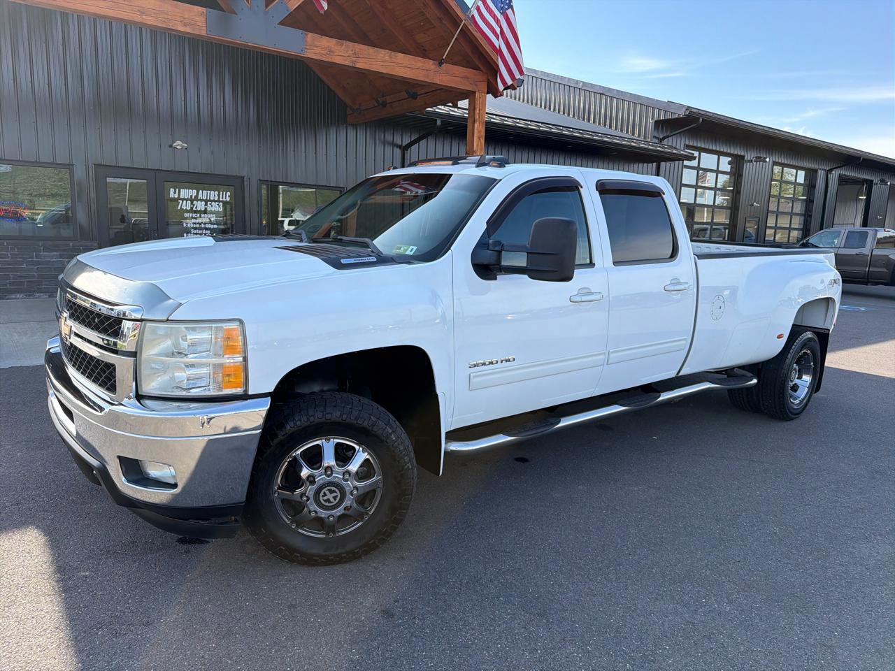 Used 2011 Chevrolet Silverado 3500 LTZ AWD/4WD image 1