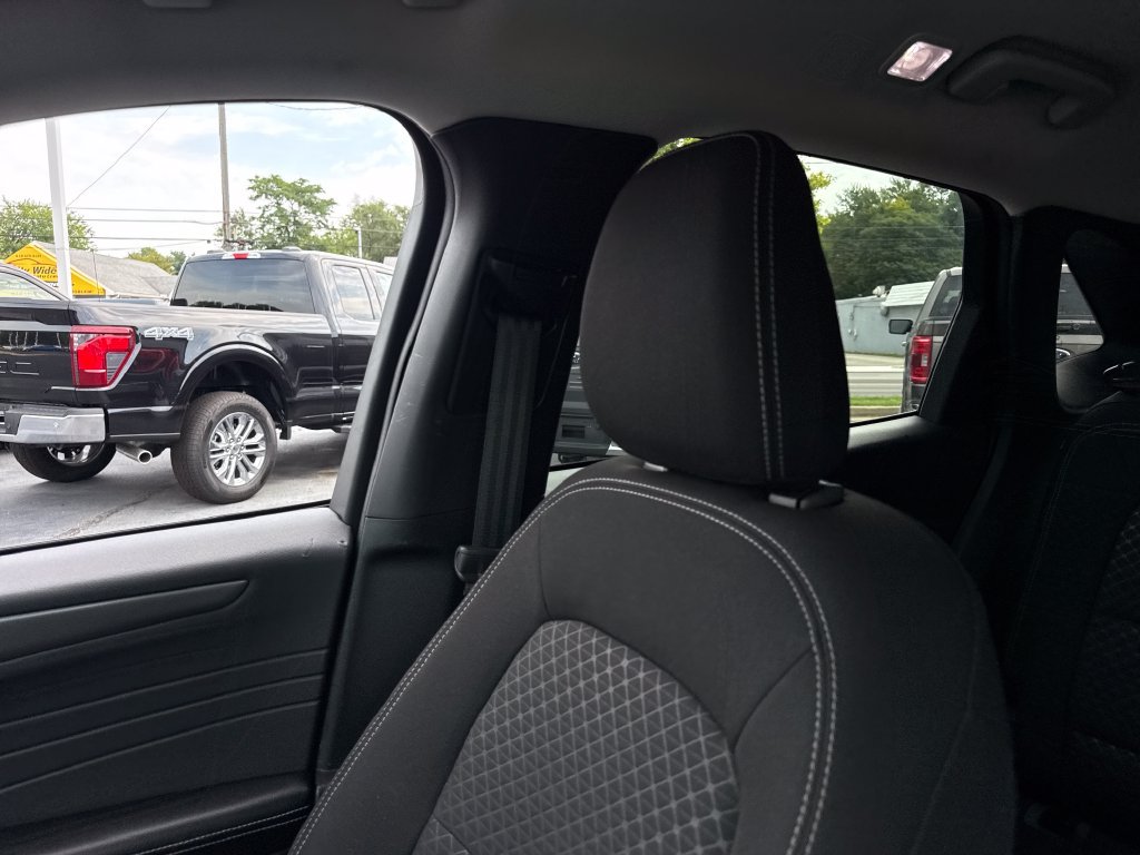 Used 2024 Ford Escape Active AWD/4WD image 35
