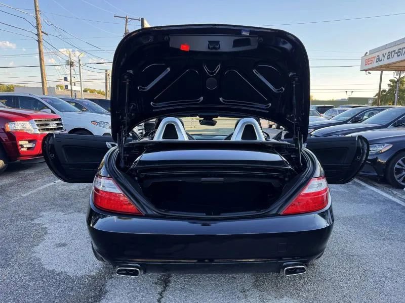 Used 2014 Mercedes-Benz SLK 250 image 12