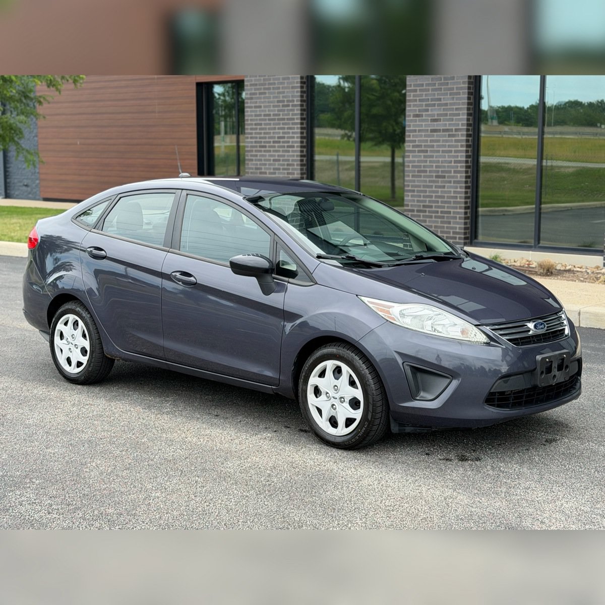 Used 2013 Ford Fiesta SE