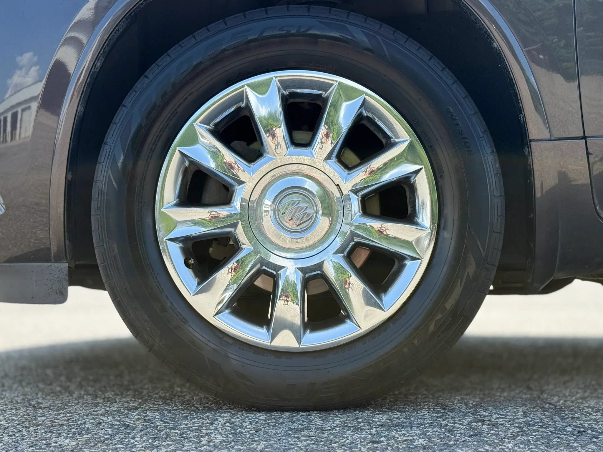 Used 2014 Buick Enclave Premium FWD image 30