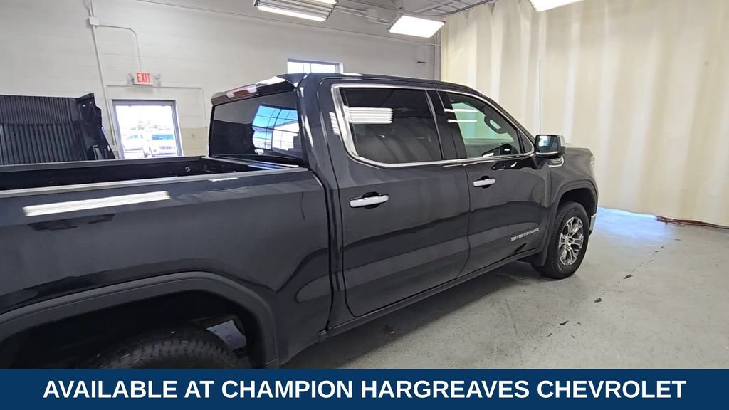 Used 2025 GMC Sierra 1500 SLT AWD/4WD image 11
