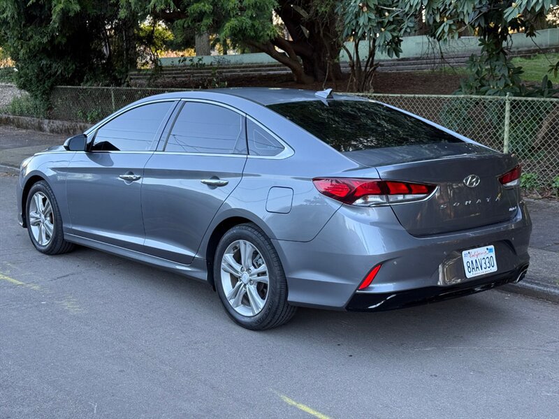 Used 2018 Hyundai Sonata Limited w/ Limited Ultimate Package 03 image 3