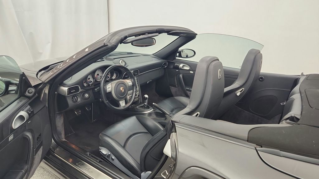 Used 2008 Porsche 911 Turbo image 37