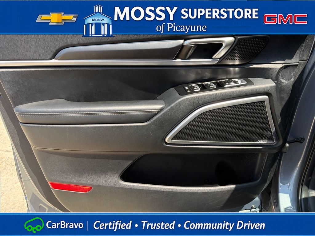Used 2025 Kia Telluride S FWD image 13