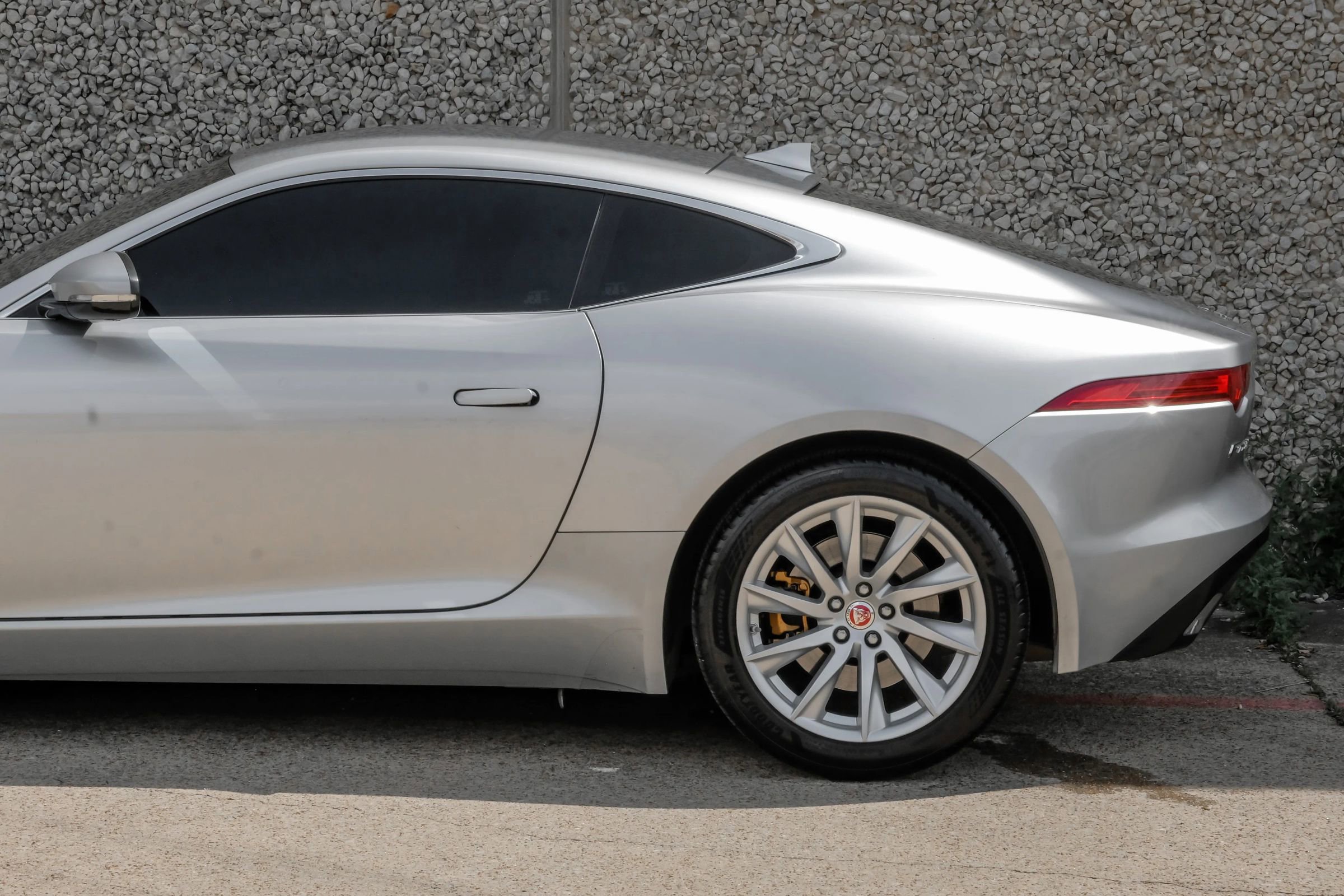 Used 2017 Jaguar F-TYPE Coupe image 14