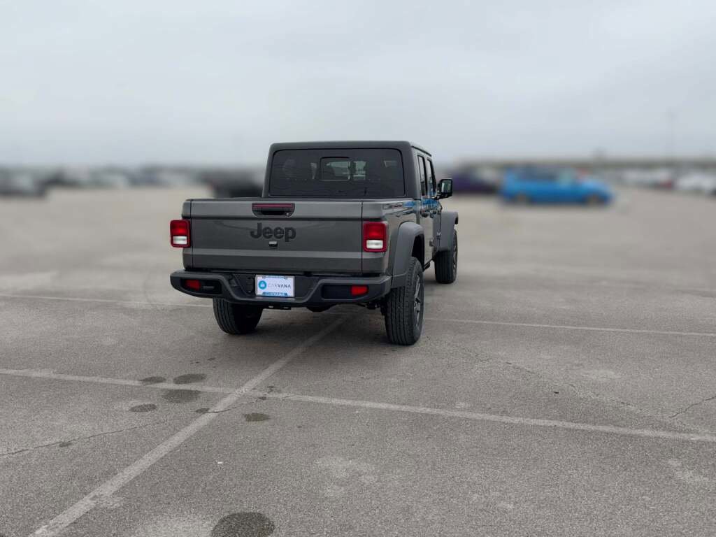 New 2026 Jeep Gladiator Sport image 11