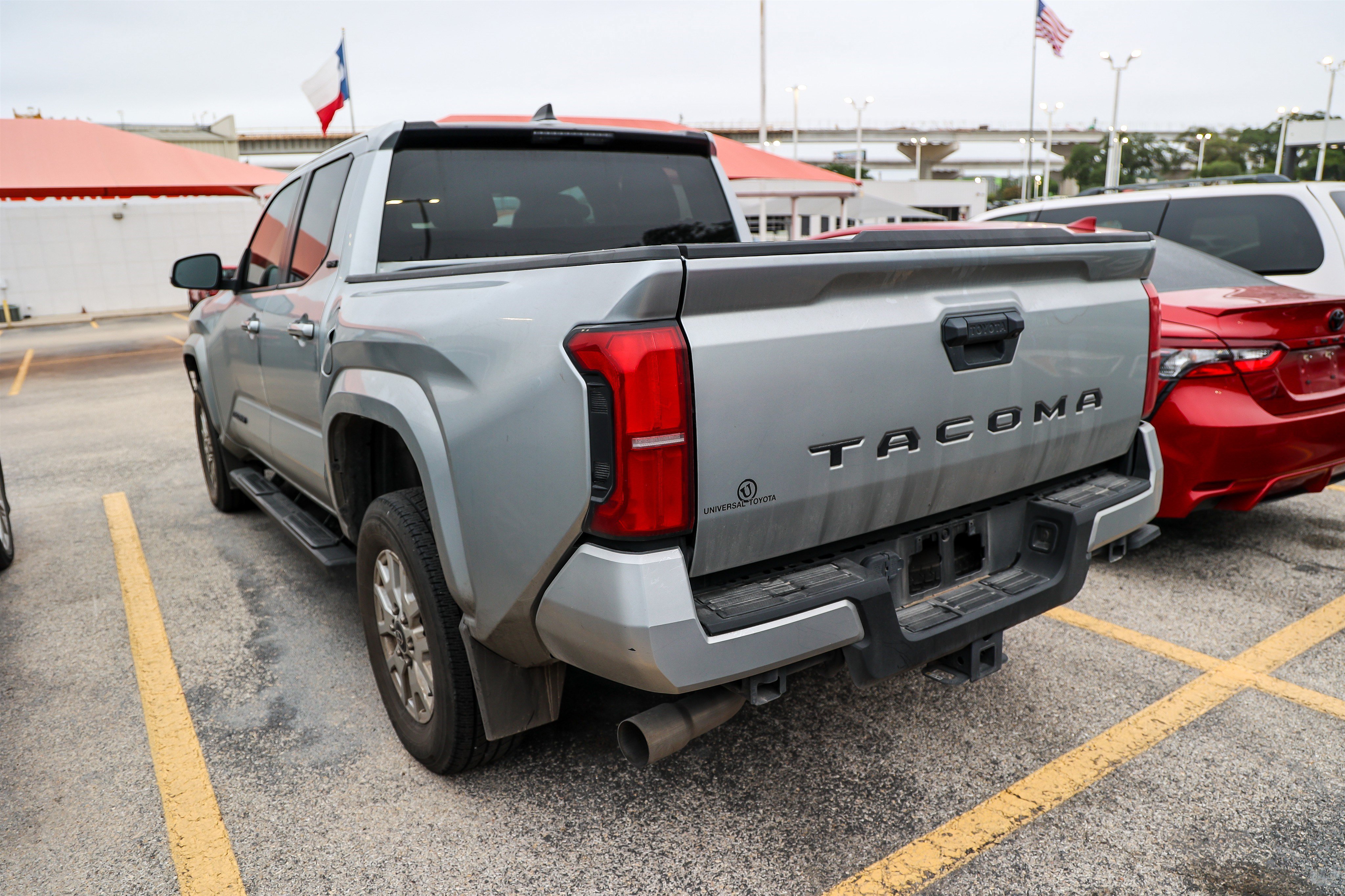 Used 2024 Toyota Tacoma SR5 RWD image 10
