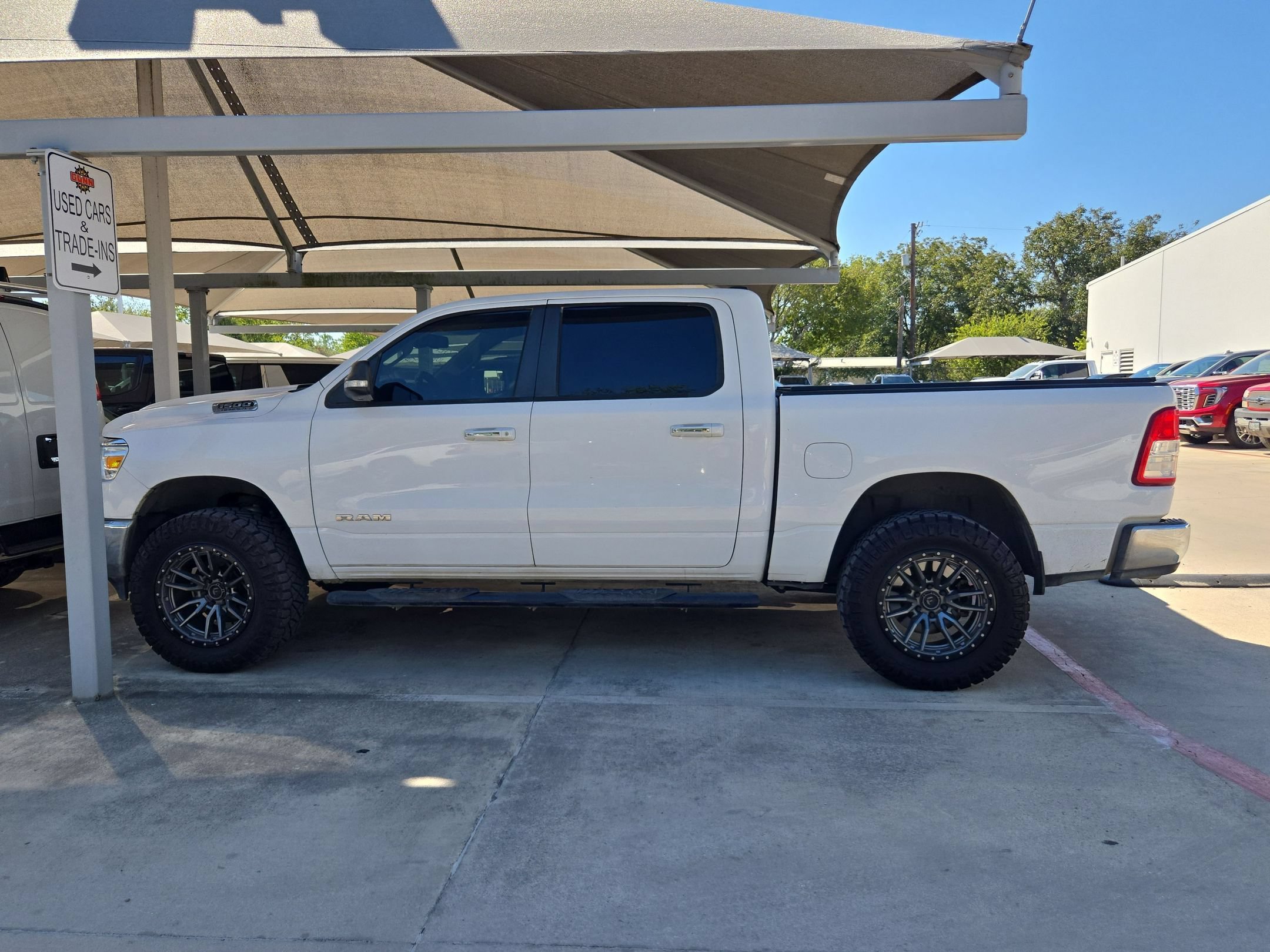 Used 2019 RAM 1500 Big Horn RWD image 6