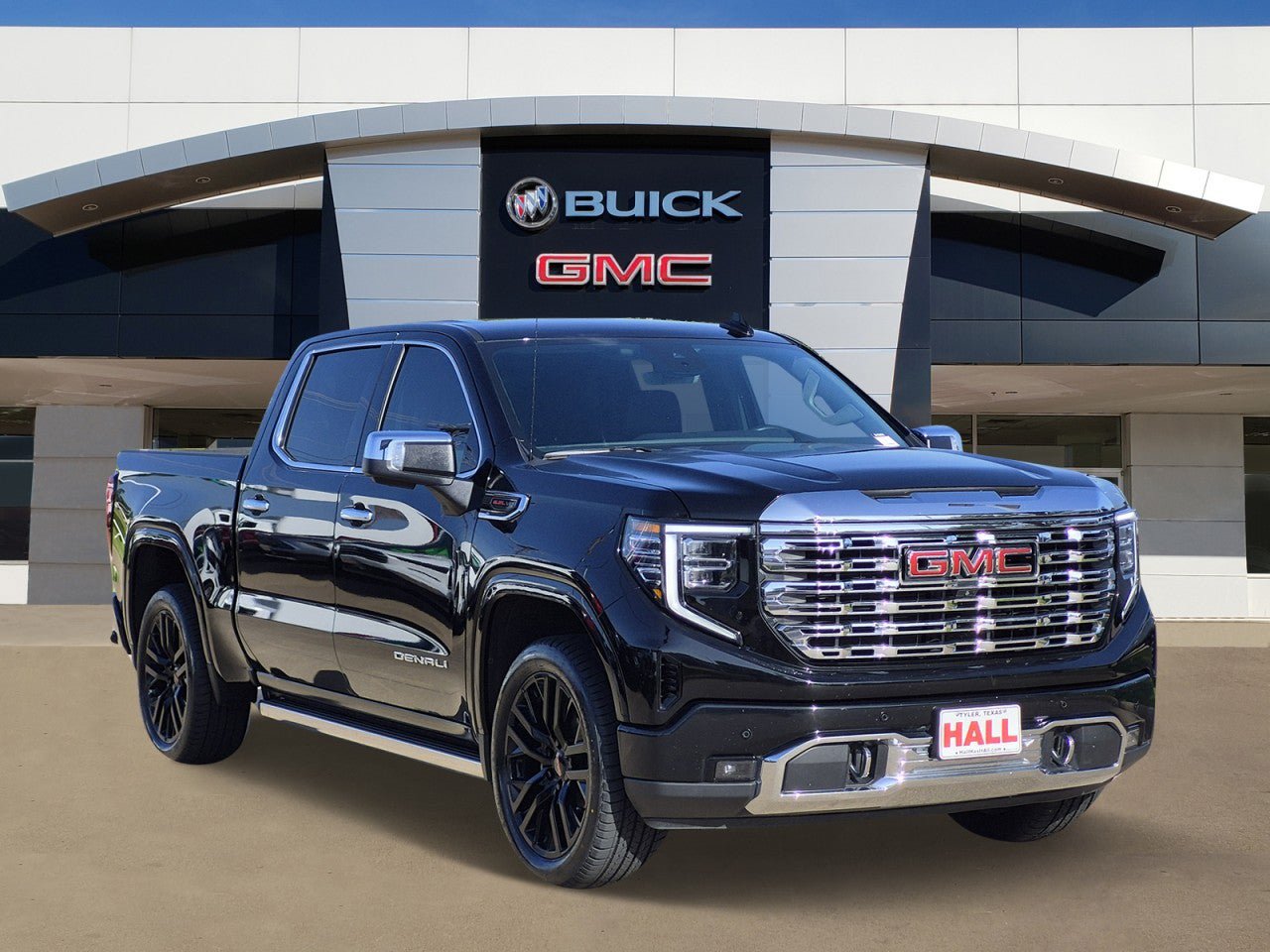 Certified 2023 GMC Sierra 1500 Denali w/ Technology Package AWD/4WD image 1