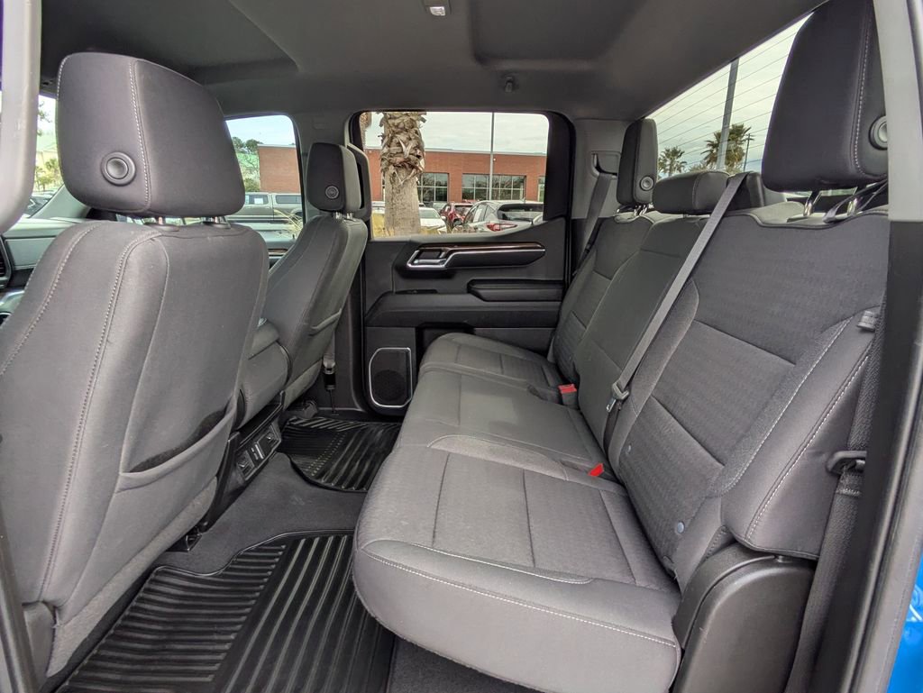 Used 2023 Chevrolet Silverado 1500 LT image 14