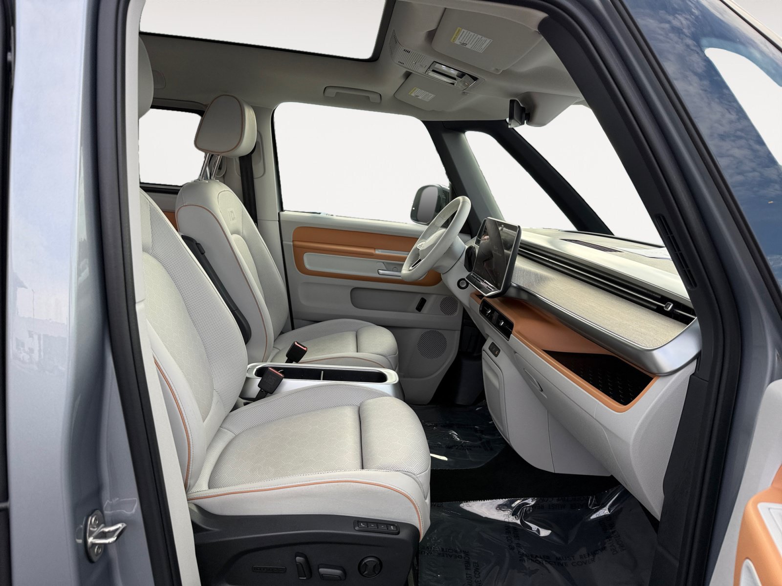 Certified 2025 Volkswagen ID. Buzz 1st Edition RWD image 19
