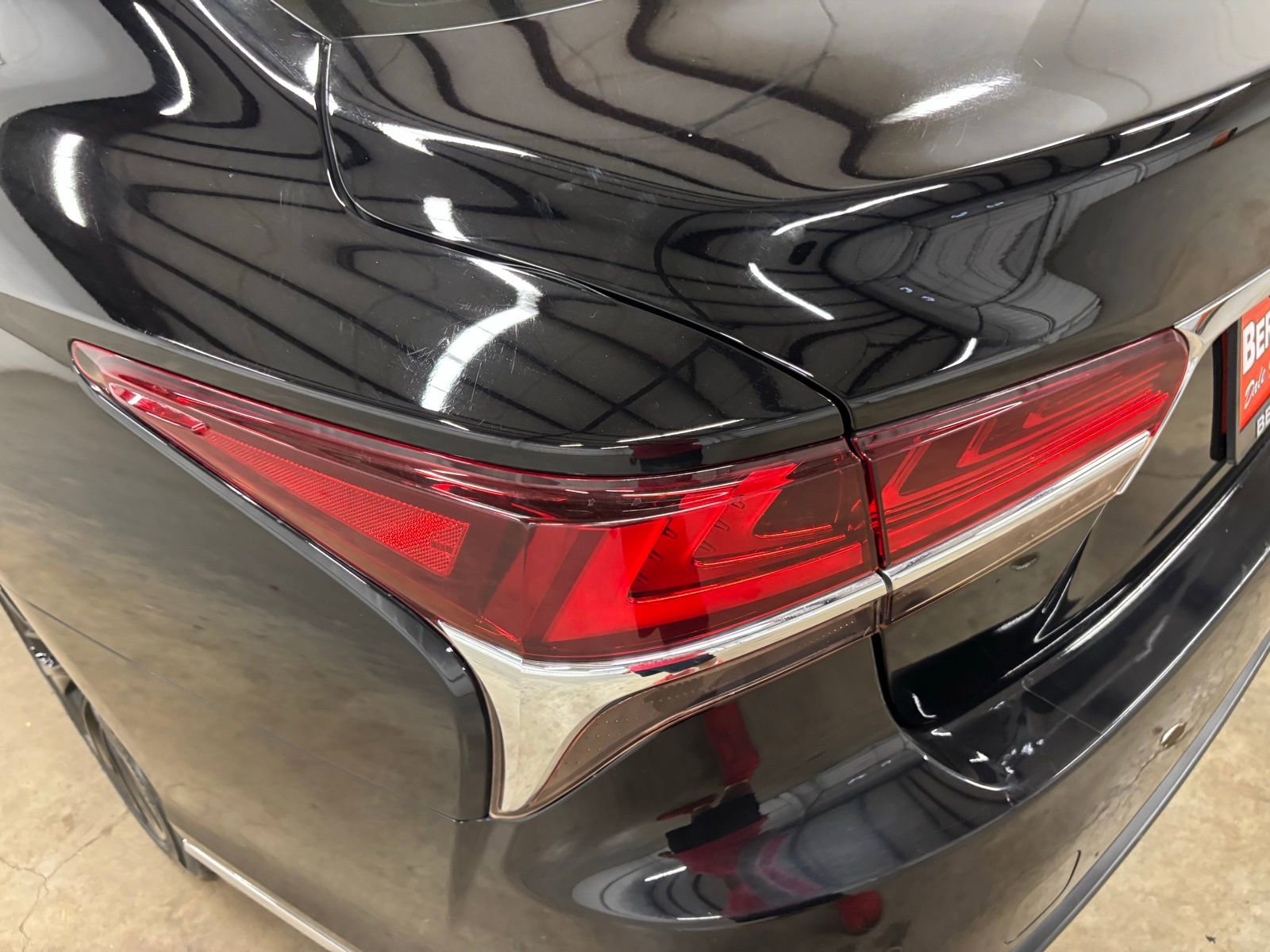 Used 2018 Lexus LS 500 w/ Luxury Package RWD image 7