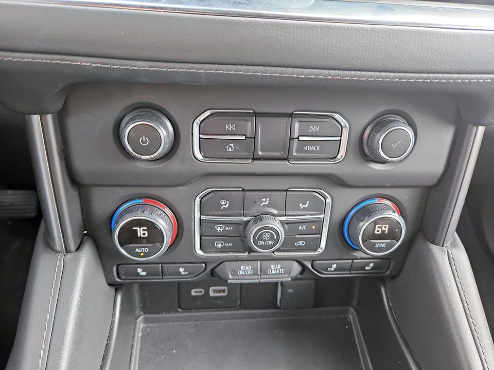 Used 2023 Chevrolet Tahoe LT w/ Luxury Package image 25