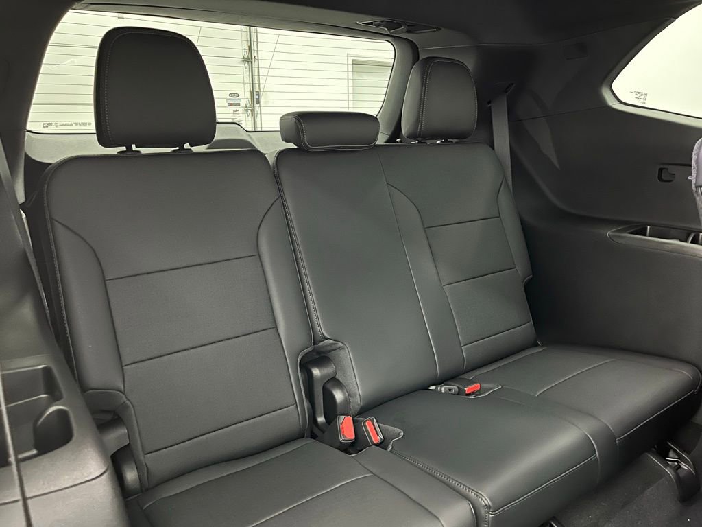 New 2025 Buick Enclave Preferred w/ Power Package image 32