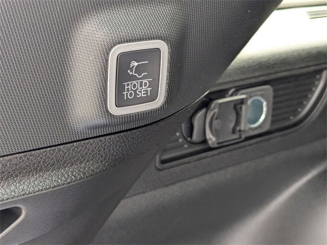 New 2025 Jeep Grand Cherokee Limited w/ Luxury Tech Group II image 36