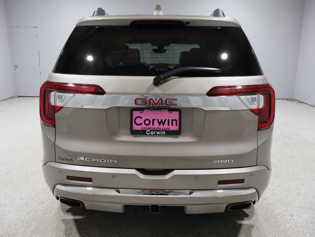 Used 2022 GMC Acadia Denali w/ Denali Ultimate Package AWD/4WD image 3