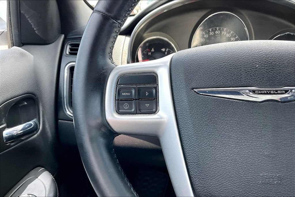 Used 2013 Chrysler 200 Touring w/ S Exterior Appearance Pkg FWD image 10
