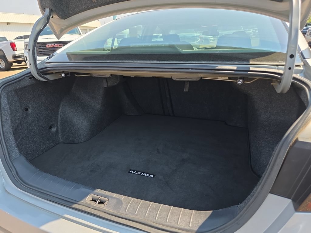Used 2022 Nissan Altima 2.5 SV FWD image 17