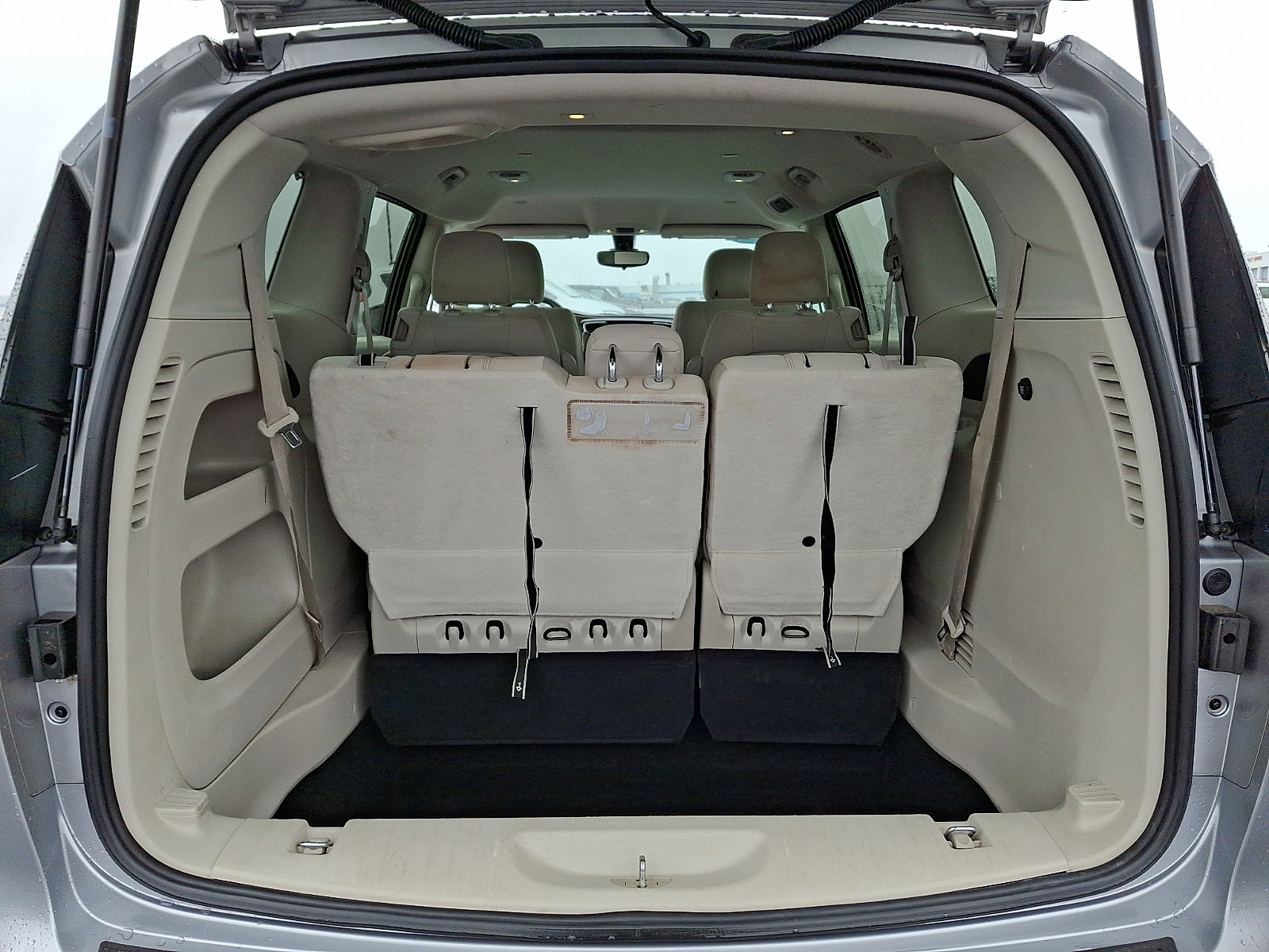 Used 2017 Chrysler Pacifica Touring w/ Tire & Wheel Group image 29