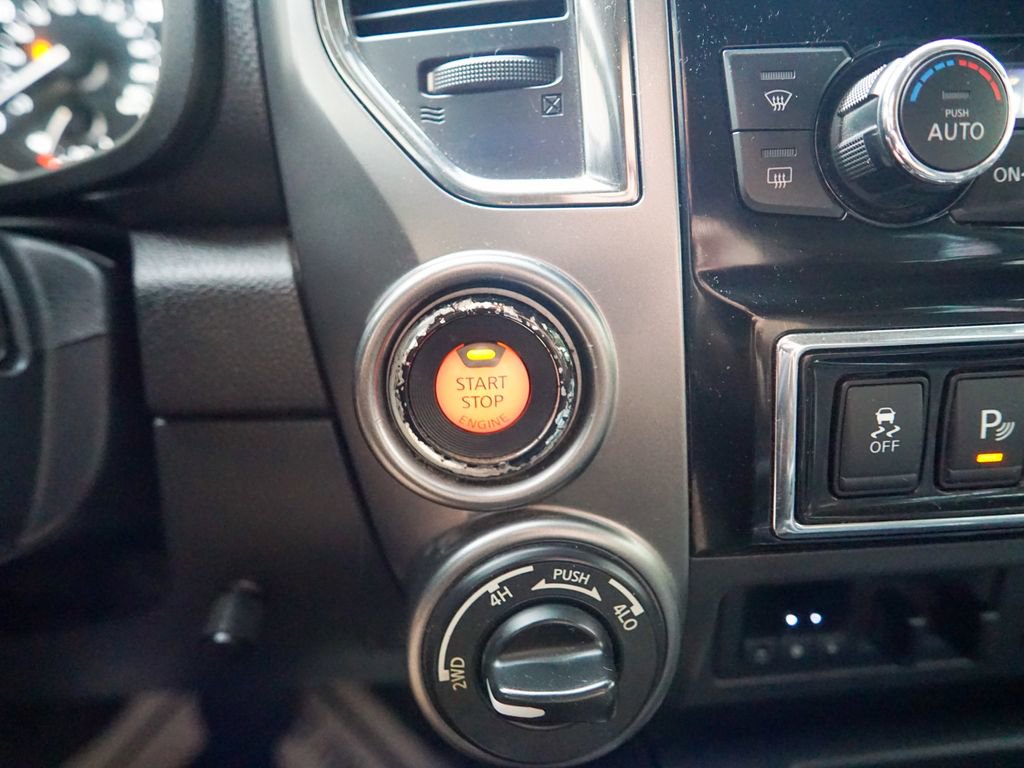 Used 2017 Nissan Titan Platinum Reserve AWD/4WD image 26
