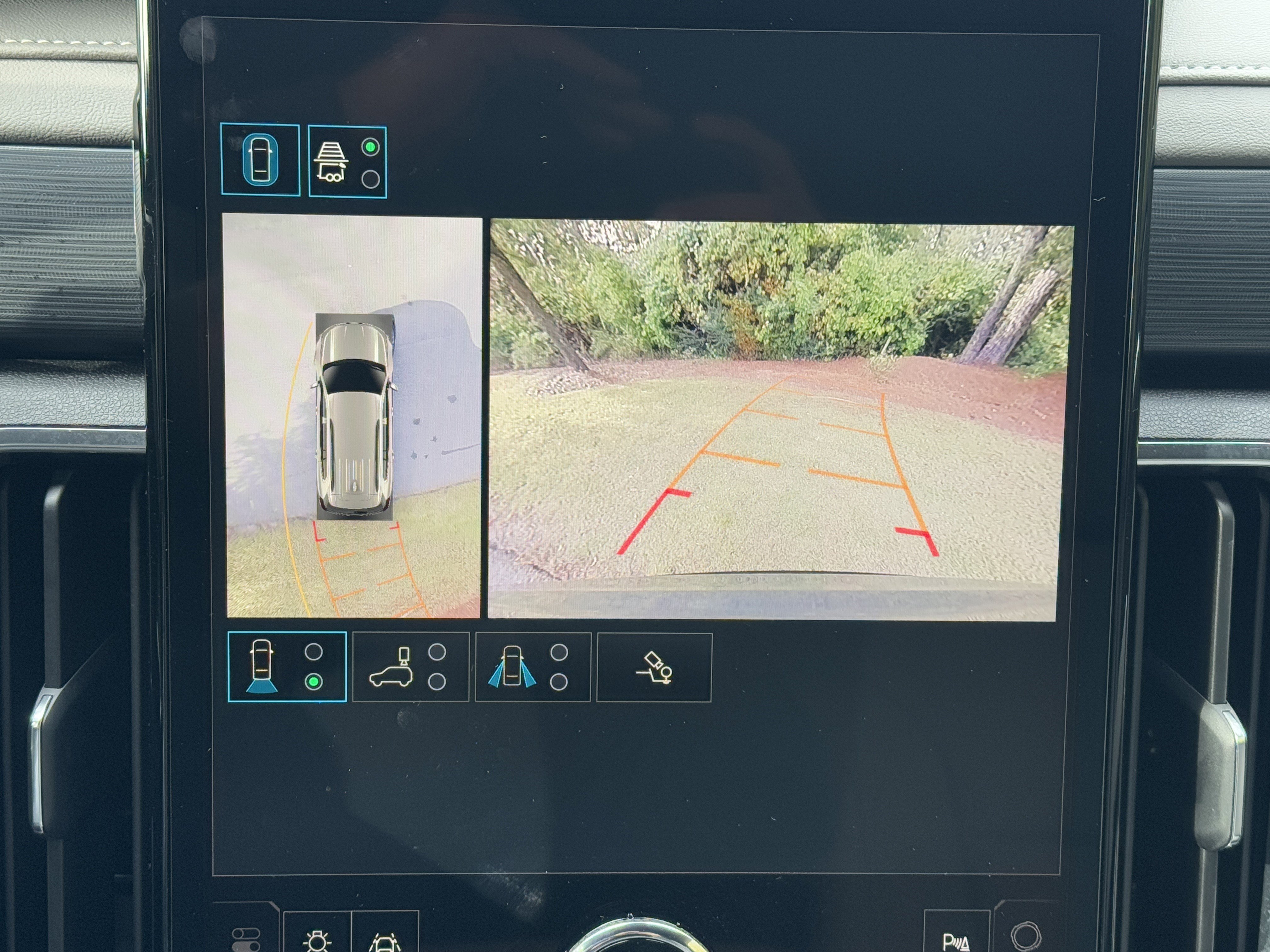 New 2025 GMC Acadia Elevation w/ Elevation Premium Package image 32