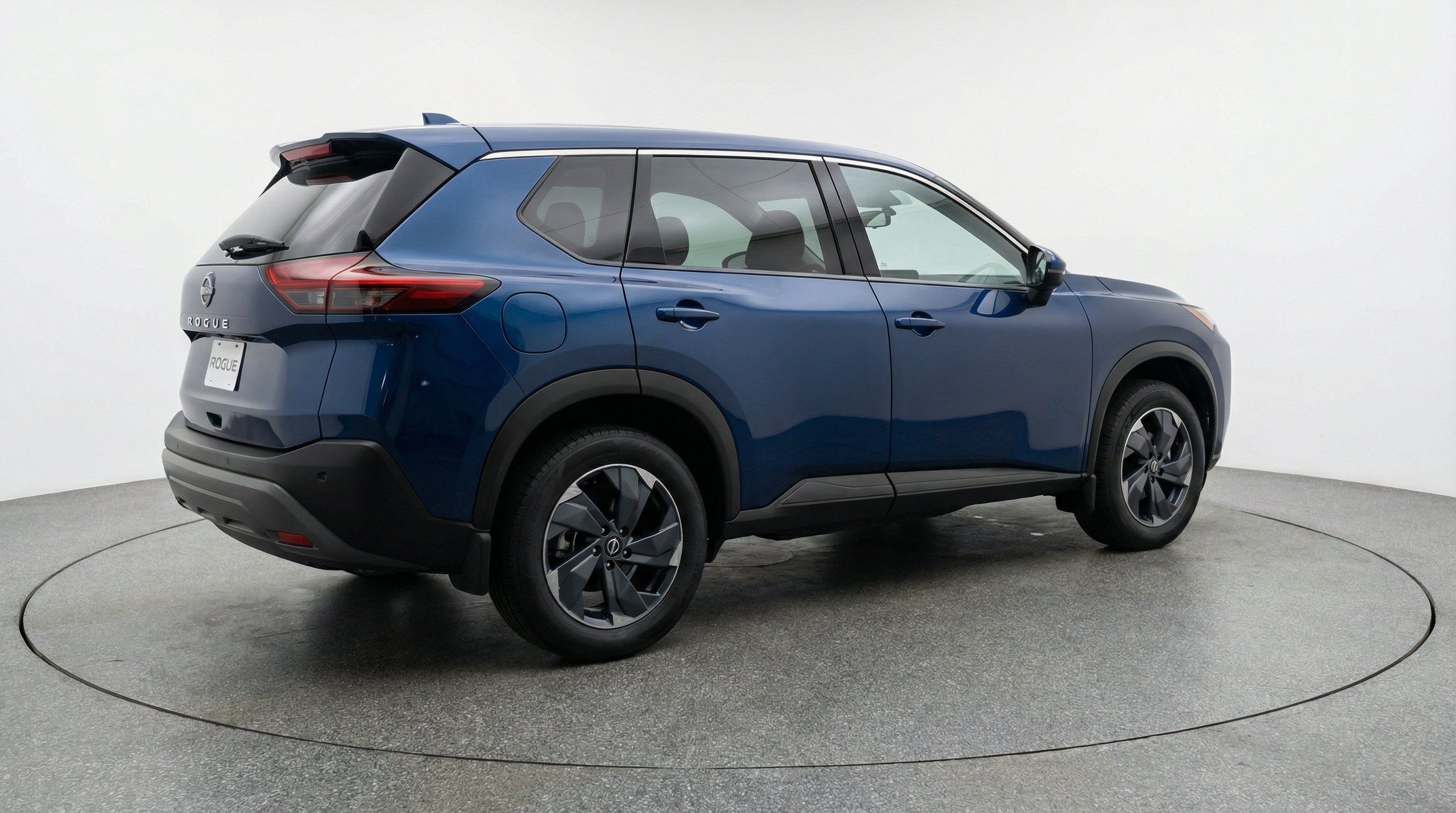 Used 2025 Nissan Rogue SV FWD image 9