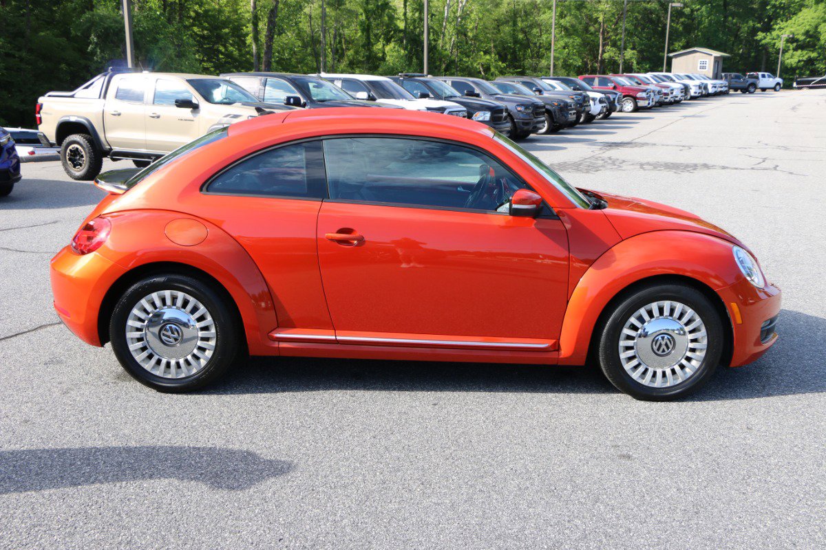 Used 2016 Volkswagen Beetle 1.8T SE FWD image 9