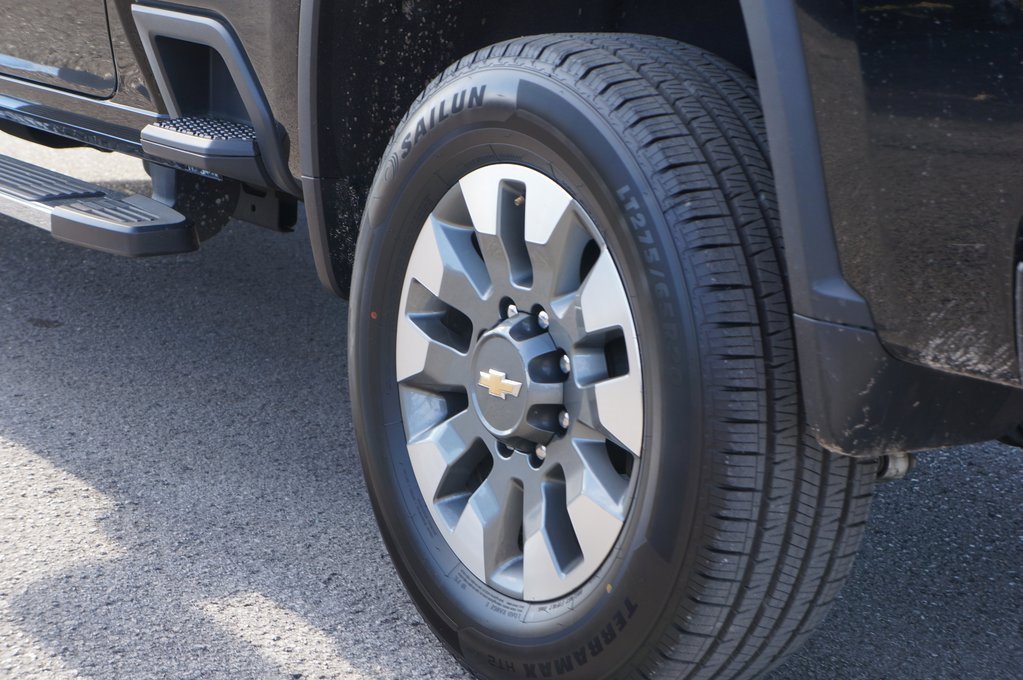 Used 2025 Chevrolet Silverado 2500 LT w/ All Star Edition image 11