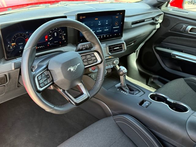 Used 2025 Ford Mustang EcoBoost image 9