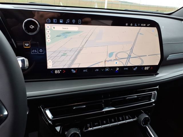 New 2026 Chevrolet Traverse LT w/ Driver Confidence Package image 14