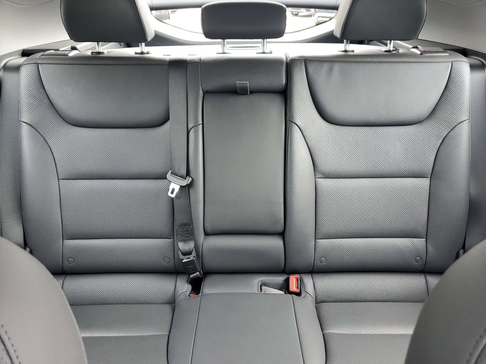 Used 2020 Hyundai Ioniq Limited image 32