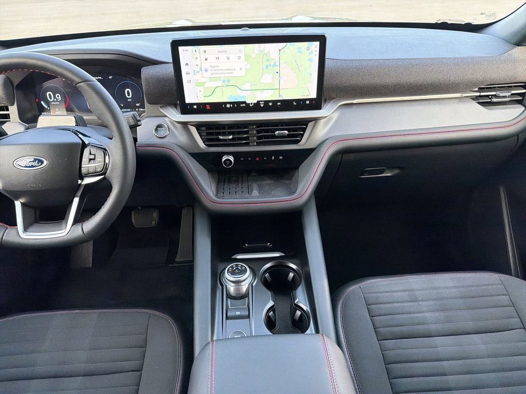 Certified 2025 Ford Explorer ST-Line w/ Premium Package image 14