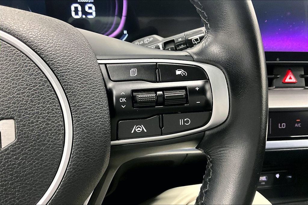 Used 2024 Kia Sportage EX image 20