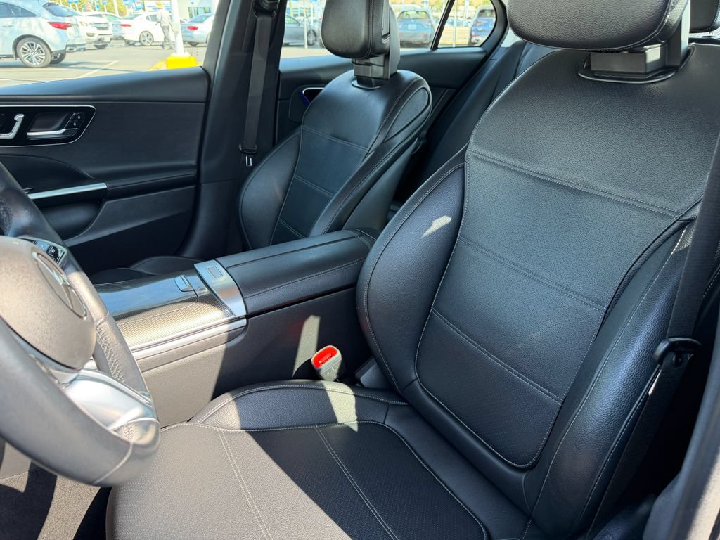Used 2023 Mercedes-Benz C 300 Sedan image 16