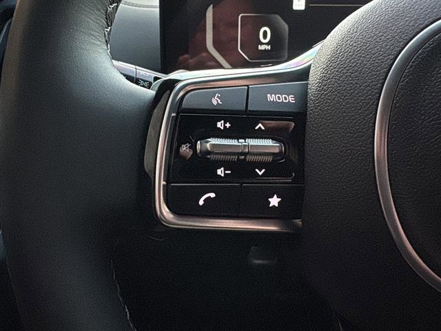 Used 2025 Kia Sorento SX Prestige image 16