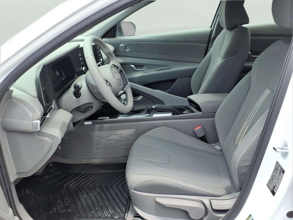 New 2026 Hyundai Elantra Sport FWD image 10