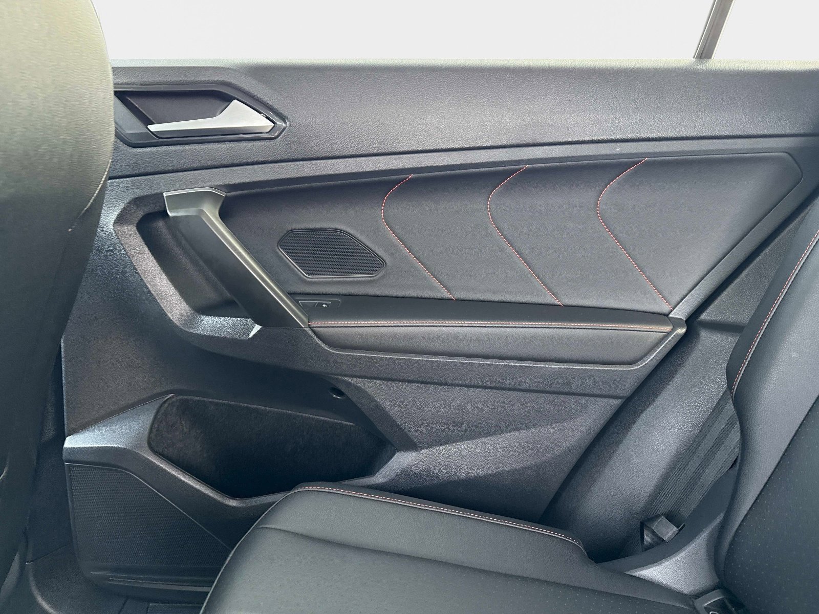 Used 2024 Volkswagen Tiguan Wolfsburg Edition image 16