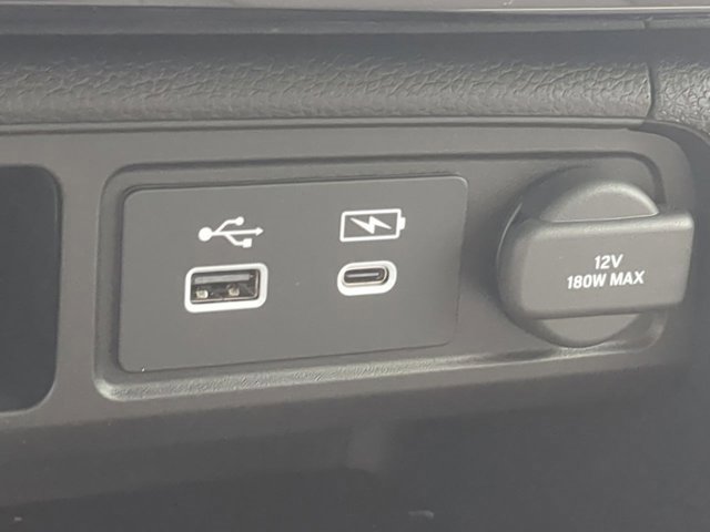 New 2025 Honda Pilot Touring image 21